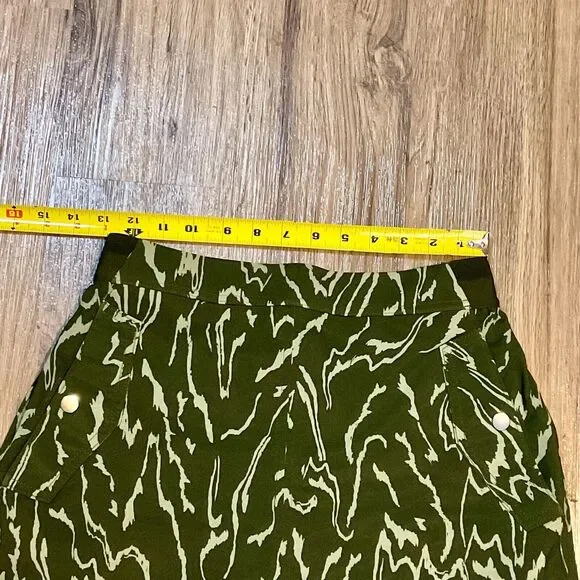 Athleta Vienna Cargo Skort Voyage‎ Eucalyptus Olive Green Women's Size 4 Skirt - Picture 9 of 10